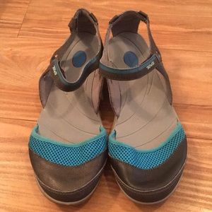 Women’s Teva sandals